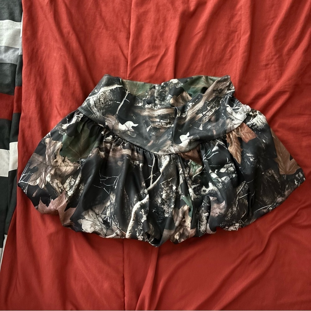 Shein Camo Bubble Skirt - Picture 1 of 3
